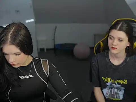 Snapshot of Hanna_nana chatting on 04-02-26, 10:22 Hanna nana online show from 04-02-26, 10:22