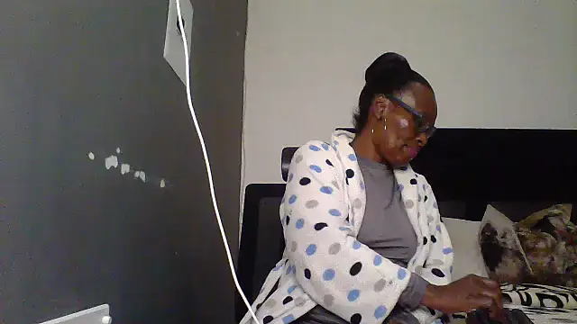 Snapshot of hotgrannxxx58 chatting on 07-14-26, 09:43 hotgrannxxx58 online show from 07-14-26, 09:43