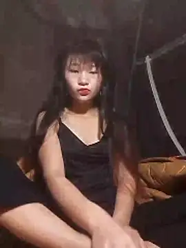 hinata-xx online show from 12-18-25, 03:44