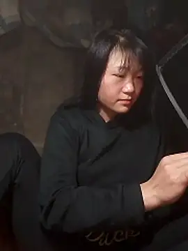 hinata-xx online show from 12-20-25, 03:48