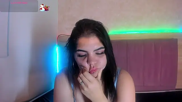 alunnaclarkcm online show from 12-17-25, 11:15