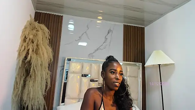 keicha collins online show from 12-14-25, 08:09