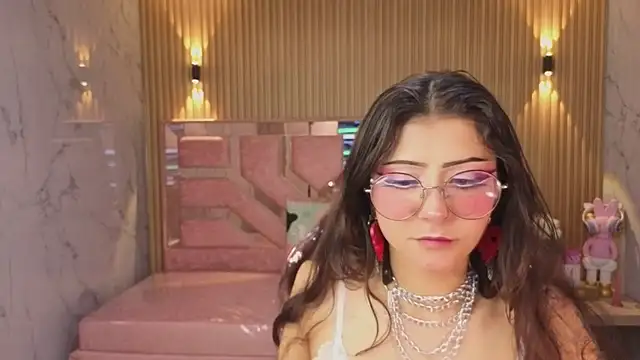 miss devil s online show from 02-19-26, 03:03