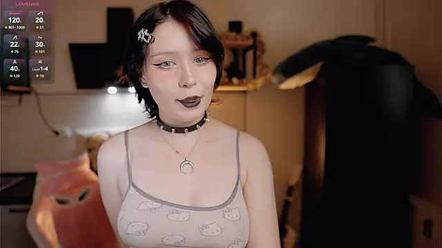 Snapshot of Nickari chatting on 06-20-26, 05:34 Nickari online show from 06-20-26, 05:34