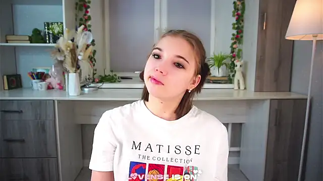 SolBurri online show from 12-22-25, 01:06