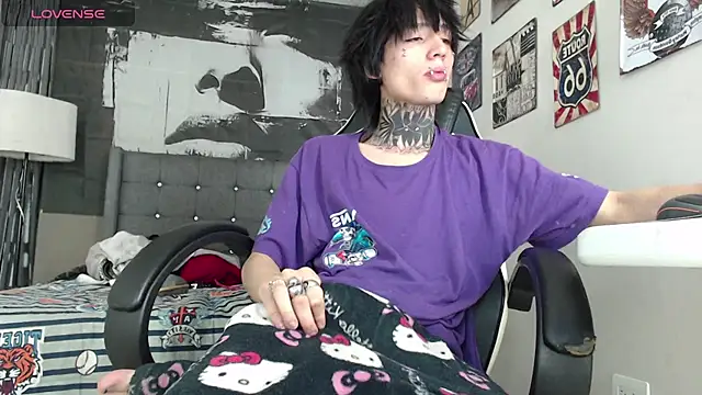 koryu skull online show from 12-16-25, 12:04