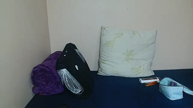   JuicyAss  online show from 12-18-25, 01:26