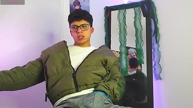 DerekMoon online show from 01-06-26, 07:18