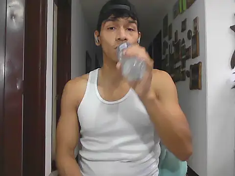 Patrick3 5556 online show from 04-11-26, 12:09