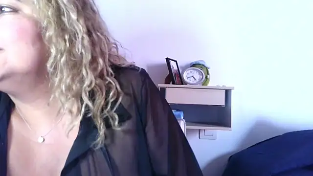 mariajosebarrazaa online show from 03-29-26, 03:35