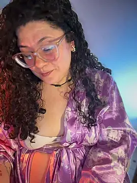 Snapshot of VanesssaMilf_ chatting on 06-26-26, 03:12 VanesssaMilf online show from 06-26-26, 03:12