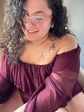 Snapshot of VanesssaMilf_ chatting on 07-10-26, 02:39 VanesssaMilf online show from 07-10-26, 02:39