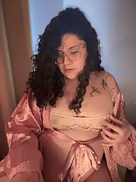 VanesssaMilf  online show from 12-18-25, 09:07