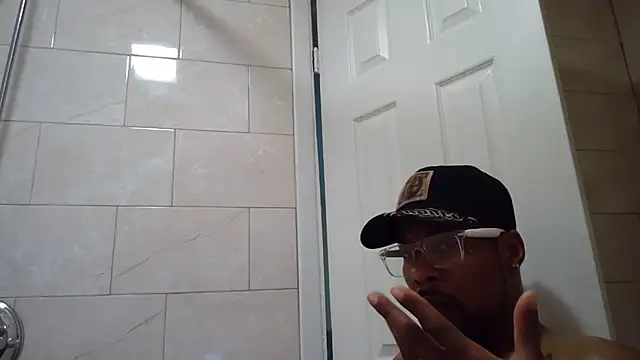 cosmiccloudpig online show from 12-23-25, 07:51