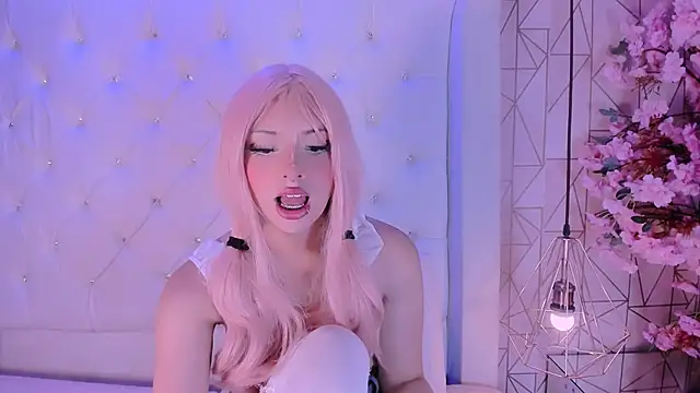 NamiMoon1 online show from 02-13-26, 01:22