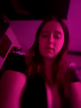 Snapshot of lunaazulxo chatting on 12-23-25, 10:47 lunaazulxo online show from 12-23-25, 10:47