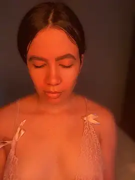 ValentinaEliot online show from 04-28-26, 01:04