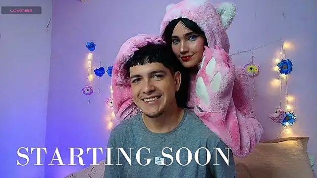 Snapshot of Thetoxicouple chatting on 02-11-26, 10:31 Thetoxicouple online show from 02-11-26, 10:31