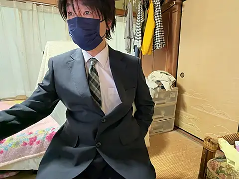 Snapshot of Hirokazu_12 chatting on 02-11-26, 02:22 Hirokazu 12 online show from 02-11-26, 02:22