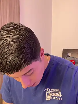 Goldenknight33 online show from 03-06-26, 02:12