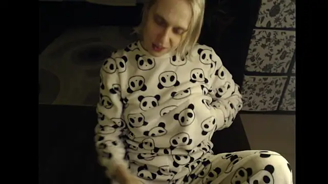 Sweet Shugar 4Daddy online show from 12-22-25, 08:20