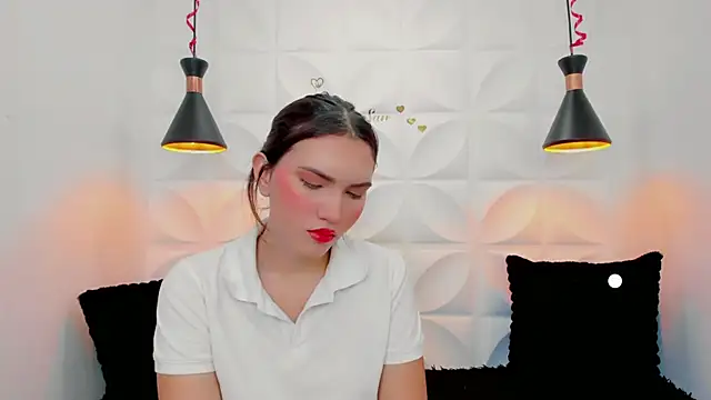 valeriecute18 online show from 02-17-26, 08:06