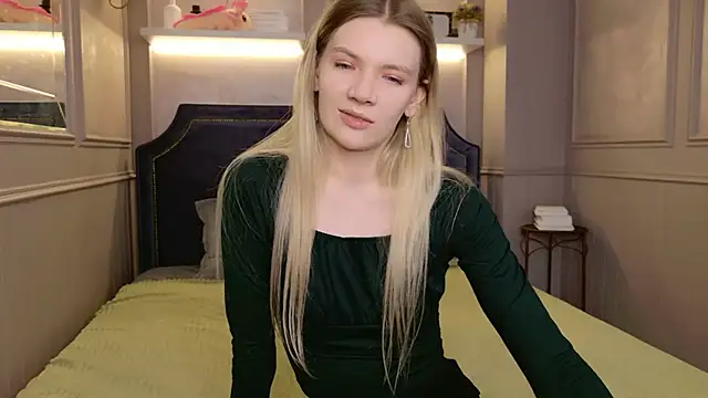 Vivien Hans online show from 03-03-26, 08:38