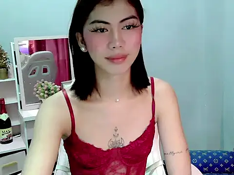 Ur hottestdella online show from 03-19-26, 09:26