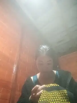 Snapshot of Amiluli chatting on 12-21-25, 12:07 Amiluli online show from 12-21-25, 12:07