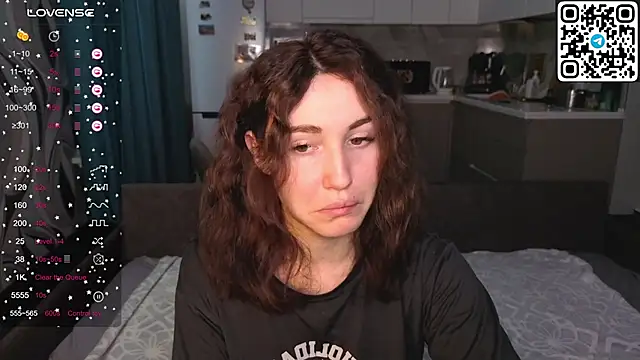 Alena MellS online show from 12-15-25, 09:04