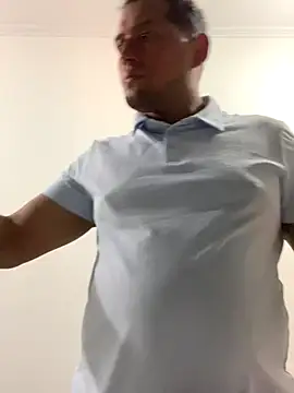 DarkOnebaki- online show from 01-08-26, 04:18