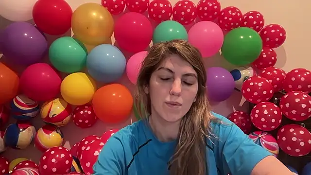 Snapshot of CelestialRuby chatting on 01-18-26, 06:00 CelestialRuby online show from 01-18-26, 06:00