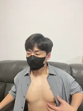 kimze7 online show from 12-18-25, 02:54