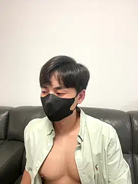 kimze7 online show from 12-19-25, 03:14