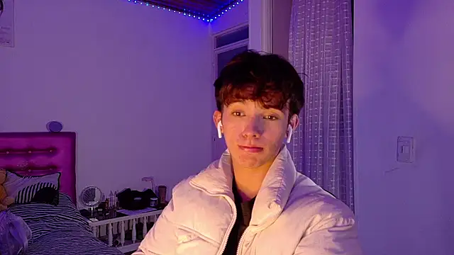 Snapshot of Dani_Dancer chatting on 02-21-26, 02:35 Dani Dancer online show from 02-21-26, 02:35