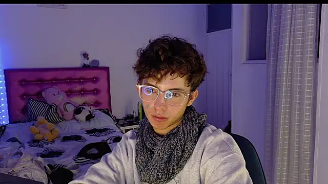 Dani Dancer online show from 04-14-26, 01:54