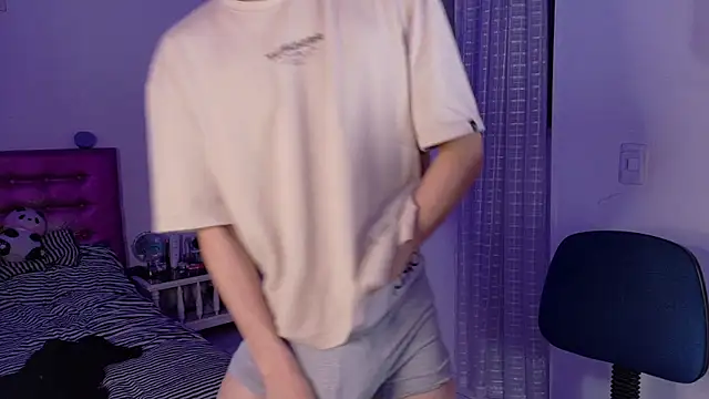 Snapshot of Dani_Dancer chatting on 02-15-26, 11:25 Dani Dancer online show from 02-15-26, 11:25