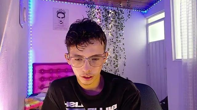 Dani Dancer online show from 04-30-26, 08:38