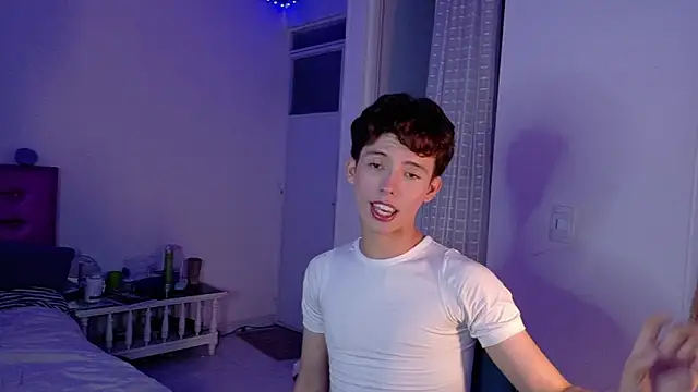 Snapshot of Dani_Dancer chatting on 02-05-26, 11:33 Dani Dancer online show from 02-05-26, 11:33