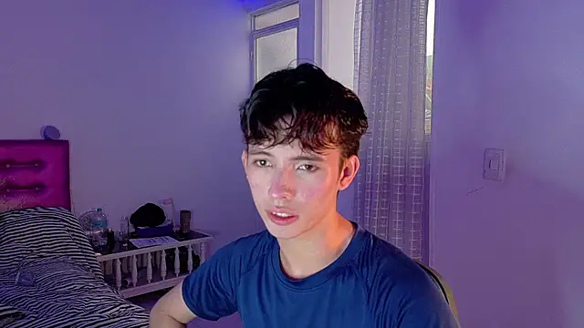 Snapshot of Dani_Dancer chatting on 02-17-26, 09:12 Dani Dancer online show from 02-17-26, 09:12