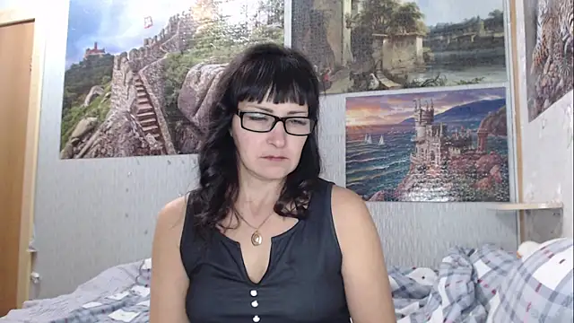 Snapshot of Eila_Morigan chatting on 12-15-25, 11:38 Eila Morigan online show from 12-15-25, 11:38