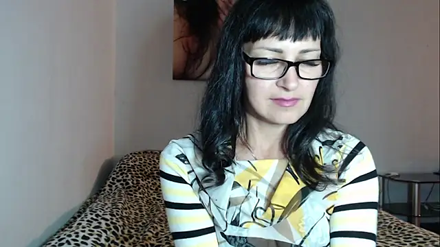 Snapshot of Eila_Morigan chatting on 12-21-25, 03:47 Eila Morigan online show from 12-21-25, 03:47