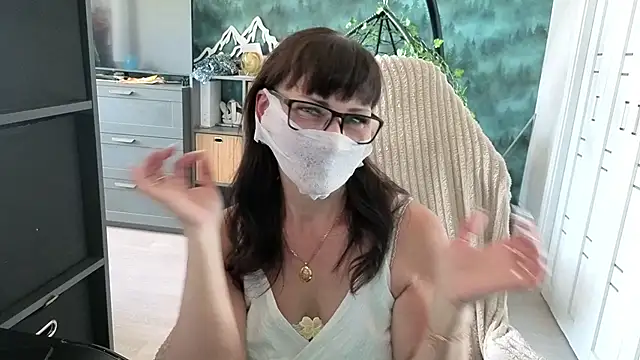 Eila Morigan online show from 05-18-26, 08:30