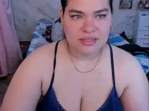 NinaFuentes2X online show from 05-08-26, 04:38