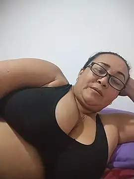 Nini Love  online show from 06-25-26, 06:51