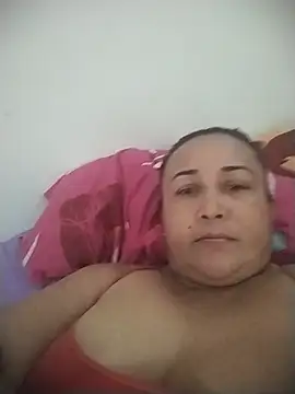 Nini Love  online show from 05-24-26, 02:17