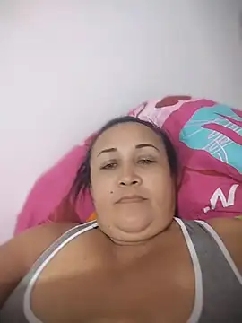 Nini Love  online show from 05-20-26, 03:58