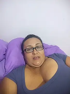 Nini Love  online show from 07-11-26, 04:46
