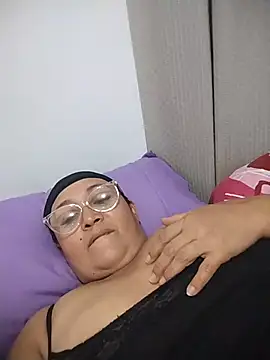 Nini Love  online show from 02-13-26, 03:06