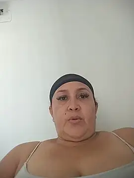 Nini Love  online show from 02-07-26, 05:21